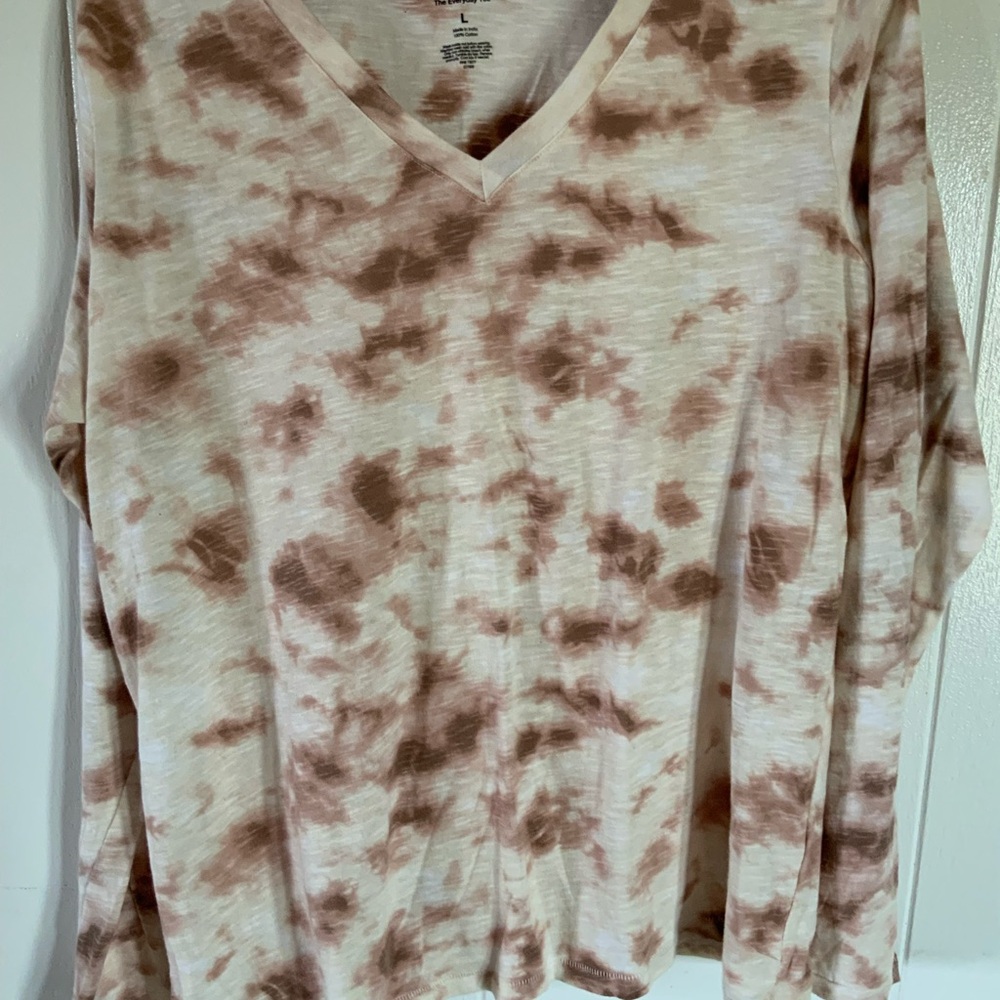 Women's Tie-Dye V-Neck Top Size large
